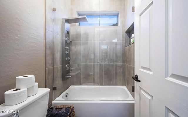 40722 N HARBOUR TOWN Court, Anthem, AZ 85086