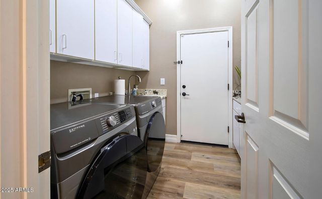 40722 N HARBOUR TOWN Court, Anthem, AZ 85086