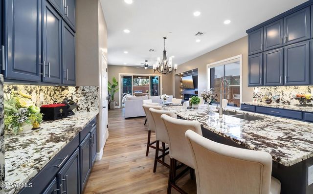 40722 N HARBOUR TOWN Court, Anthem, AZ 85086