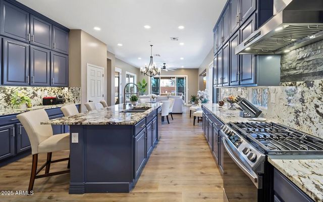 40722 N HARBOUR TOWN Court, Anthem, AZ 85086