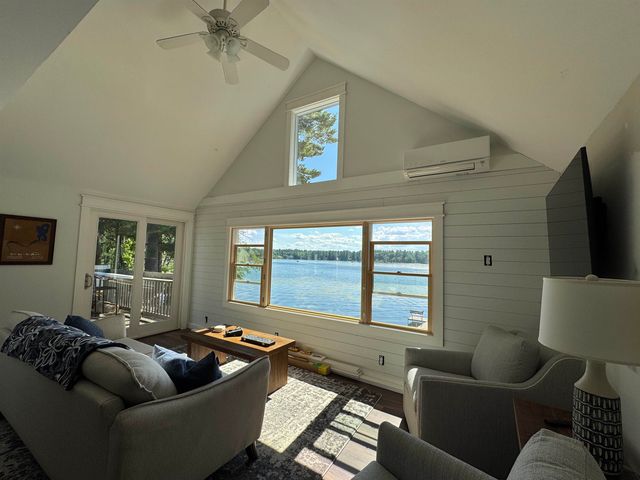 10 Silver Lake Drive, Belmont, NH 03220