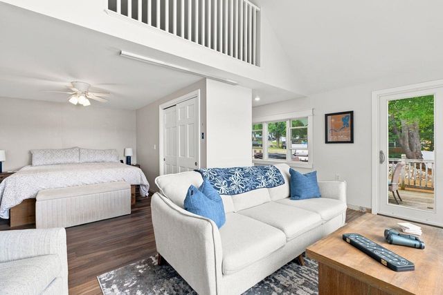 10 Silver Lake Drive, Belmont, NH 03220