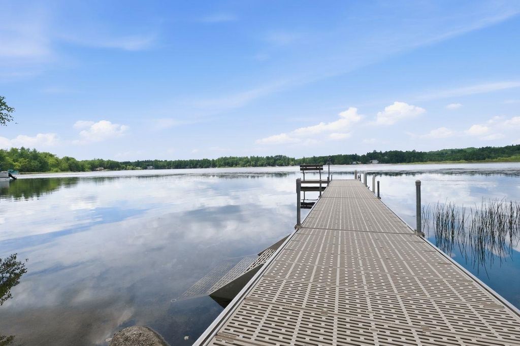 10 Silver Lake Drive, Belmont, NH 03220