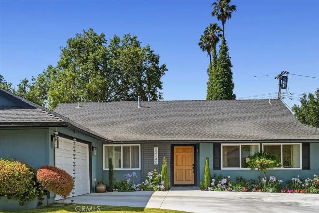22240 Hart, Canoga Park, CA 91303