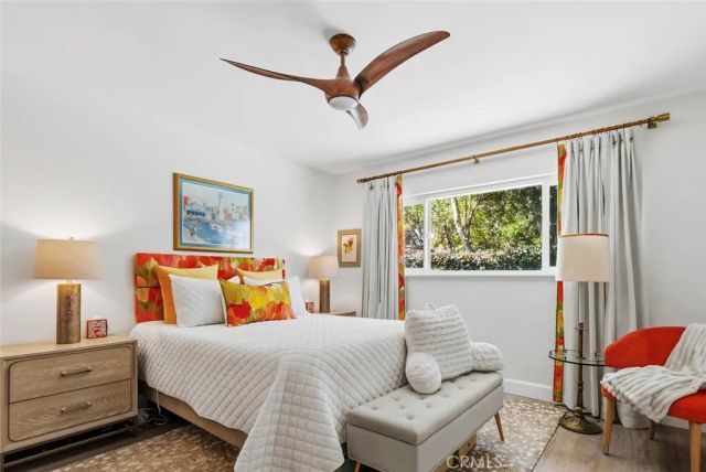 22240 Hart, Canoga Park, CA 91303