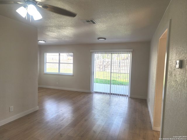 6143 Topcroft, San Antonio, TX 78238