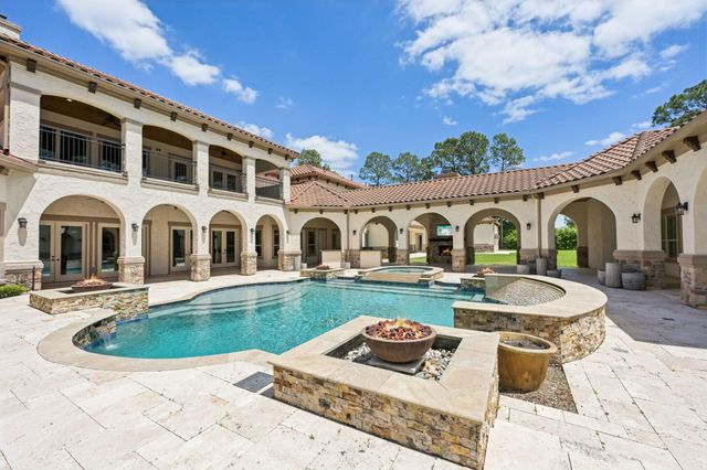 2102 Countryshire Lane, Richmond, TX 77406