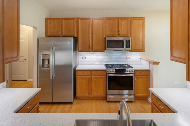 88 Fulbright Lane, Schaumburg, IL 60194