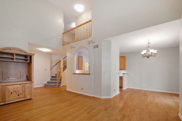 88 Fulbright Lane, Schaumburg, IL 60194