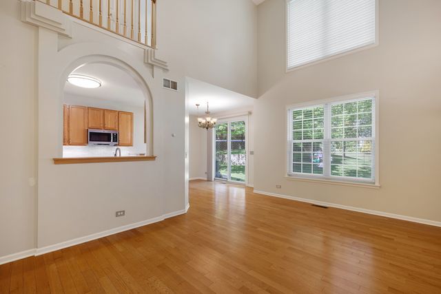 88 Fulbright Lane, Schaumburg, IL 60194