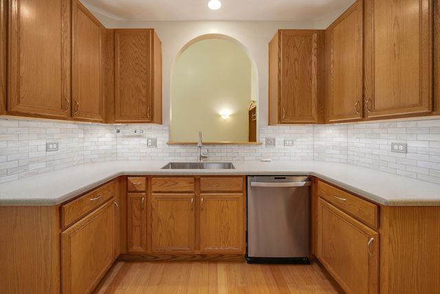 88 Fulbright Lane, Schaumburg, IL 60194