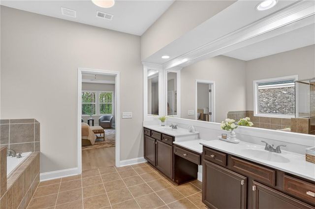 490 Brookwood Estates Drive, Alpharetta, GA 30005