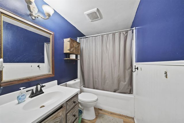 2375 Windemere Drive, Jackson, MI 49202