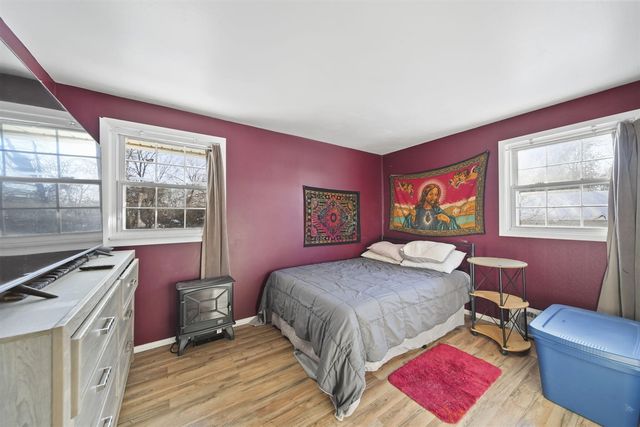 2375 Windemere Drive, Jackson, MI 49202