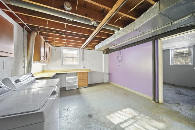 2375 Windemere Drive, Jackson, MI 49202