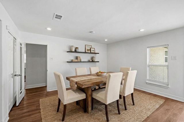 10151 Brinwood Drive, Houston, TX 77043