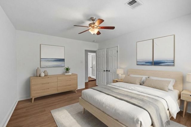 10151 Brinwood Drive, Houston, TX 77043