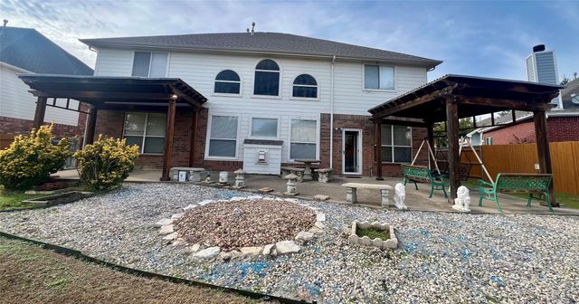 5501 Coronation Drive, Arlington, TX 76017