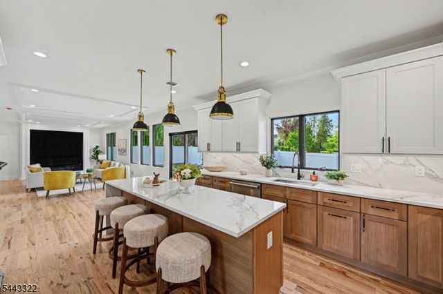 10 Shawnee Rd, Cranford Twp., NJ 07016