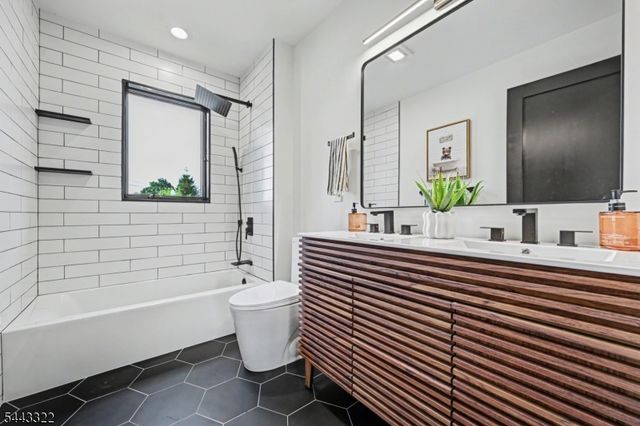 10 Shawnee Rd, Cranford Twp., NJ 07016