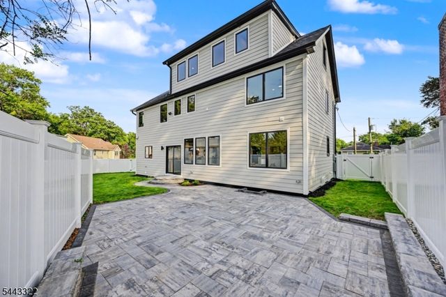 10 Shawnee Rd, Cranford Twp., NJ 07016