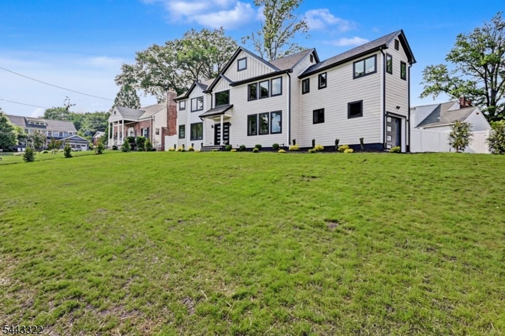 10 Shawnee Rd, Cranford Twp., NJ 07016