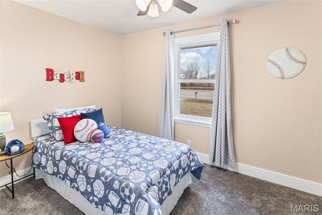 7210 Montclair Avenue, Godfrey, IL 62035