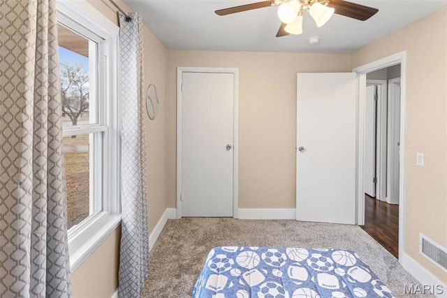 7210 Montclair Avenue, Godfrey, IL 62035