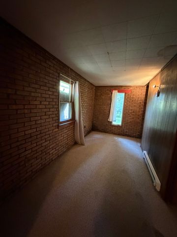 99 Mariposa Avenue, Waukegan, IL 60087