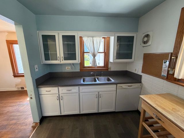 99 Mariposa Avenue, Waukegan, IL 60087