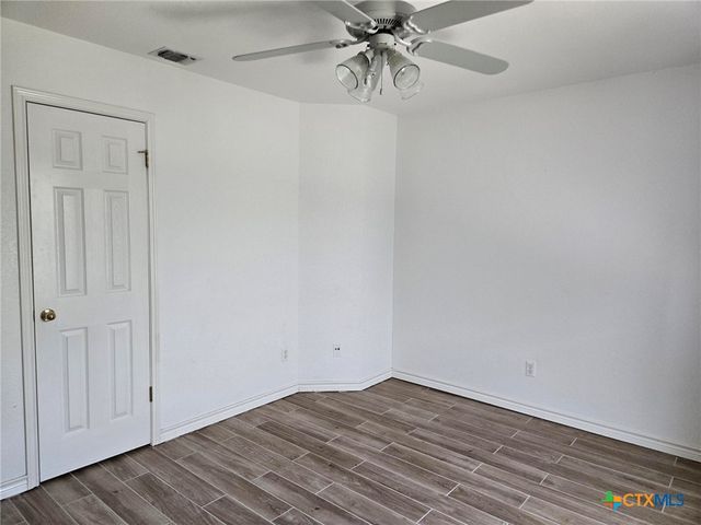 120 Gardenridge Drive, Seguin, TX 78155