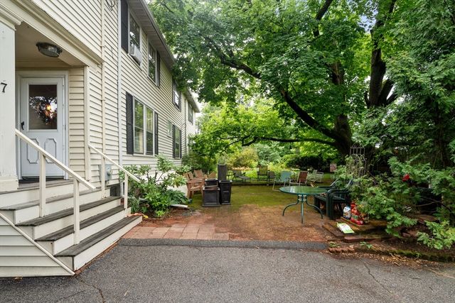 7 Park Cir, Arlington, MA 02476