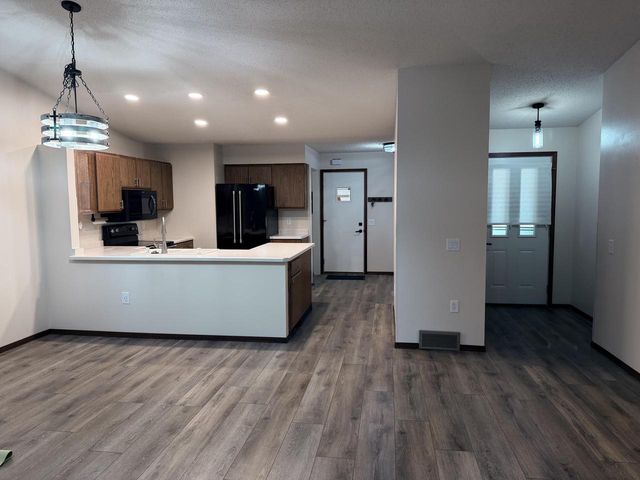 3304 Solaris LANE, La Crosse, WI 54601