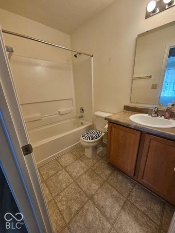 2164 Rossington Lane, Indianapolis, IN 46229