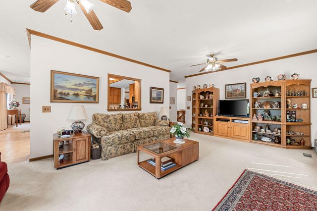 120 Quellhorst Drive, Isabella, MO 65676