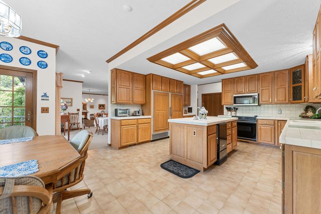 120 Quellhorst Drive, Isabella, MO 65676