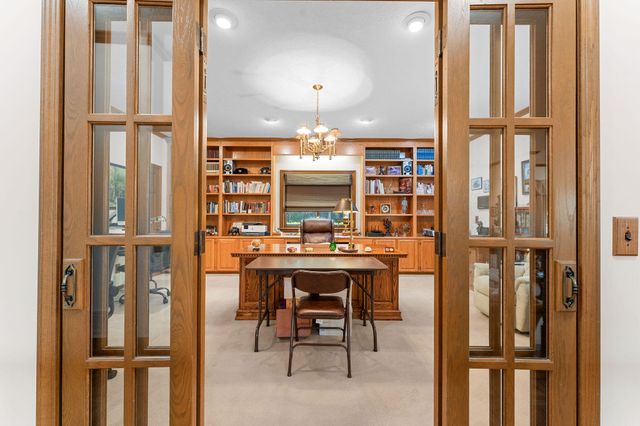 120 Quellhorst Drive, Isabella, MO 65676