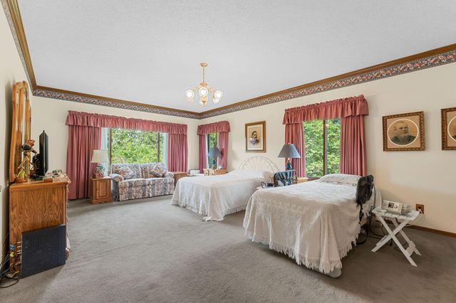 120 Quellhorst Drive, Isabella, MO 65676