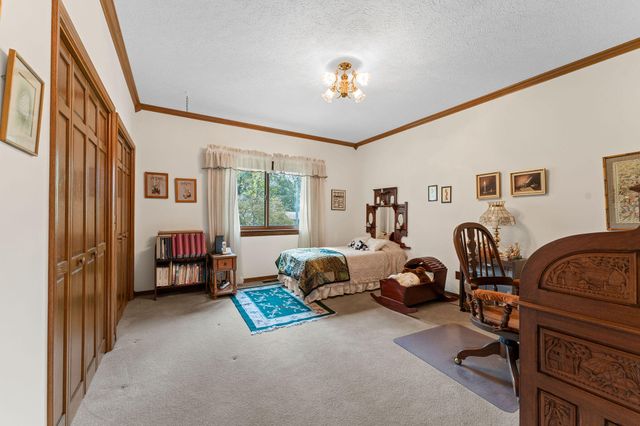 120 Quellhorst Drive, Isabella, MO 65676