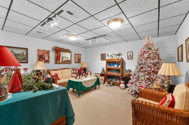 120 Quellhorst Drive, Isabella, MO 65676