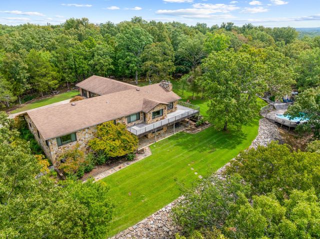 120 Quellhorst Drive, Isabella, MO 65676