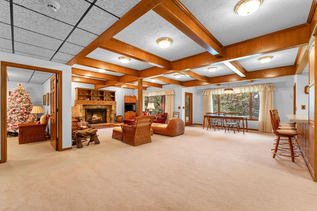 120 Quellhorst Drive, Isabella, MO 65676