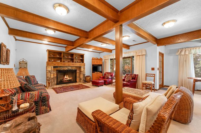 120 Quellhorst Drive, Isabella, MO 65676