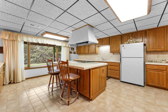 120 Quellhorst Drive, Isabella, MO 65676