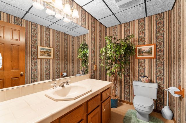 120 Quellhorst Drive, Isabella, MO 65676