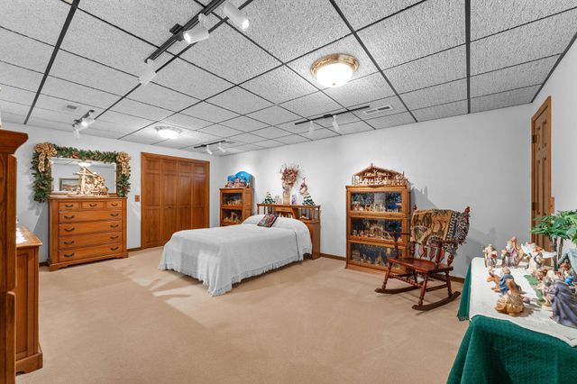 120 Quellhorst Drive, Isabella, MO 65676