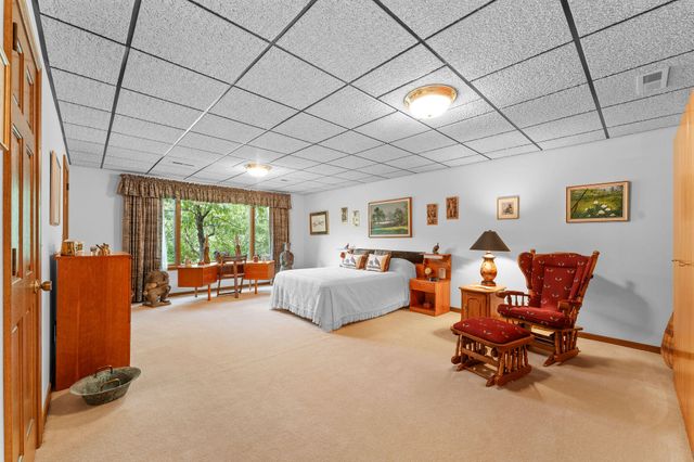 120 Quellhorst Drive, Isabella, MO 65676