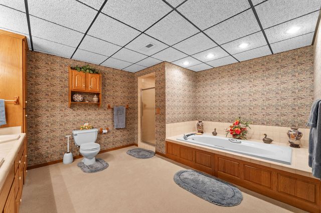 120 Quellhorst Drive, Isabella, MO 65676