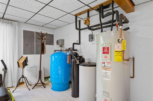 120 Quellhorst Drive, Isabella, MO 65676