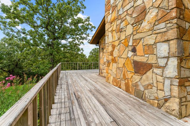 120 Quellhorst Drive, Isabella, MO 65676